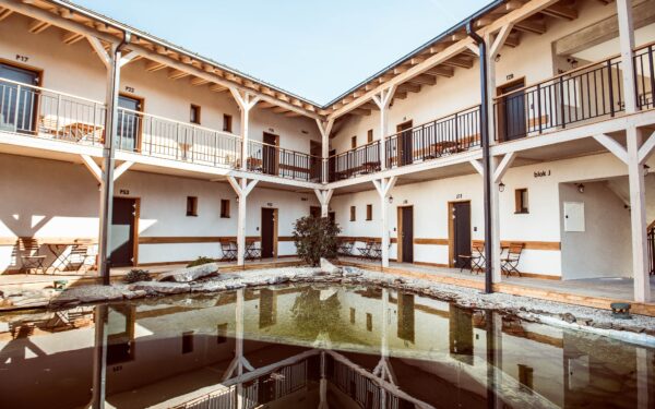 Bojnice: Pohádkový pobyt v Penzionu Meridiana s polopenzí a vstupenkou do Zoo či nového wellness centra