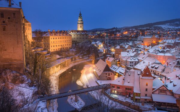 Český Krumlov: Pobyt přímo v historickém centru v Pensionu Linden se snídaněmi formou bufetu + láhev vína