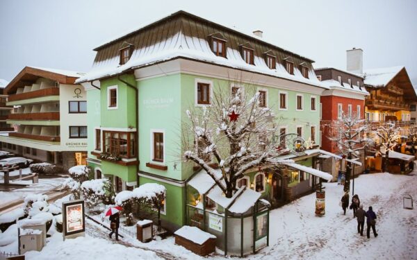 Zell am See u Zellského jezera v luxusním Hotelu Grüner Baum **** s wellness a polopenzí + slevová karta