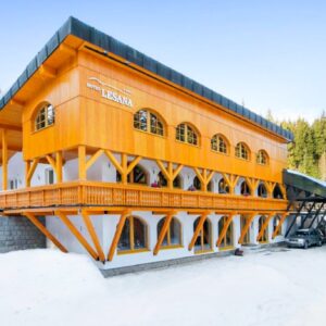 Krkonoše přímo u ski areálu: Špindlerův Mlýn v Hotelu Lesana *** s polopenzí, neomezeným wellness a kulečníkem