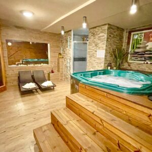 Bratislava blízko centra v Hotelu Modena *** se snídaní a privátním wellness s bazénem, saunami a občerstvením
