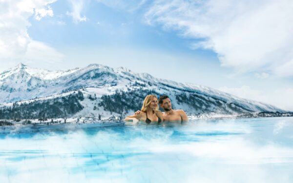 Kaprun u ski areálu v Tauern Spa Hotelu & Therme **** se 3 wellness centry, 12 bazény a 10 saunami + polopenze