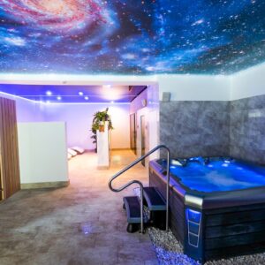 Trenčianske Teplice 650 m od lázní v Hotelu DSZSU *** s plnou penzí a Relax centrem s vířivkou + 3 sauny