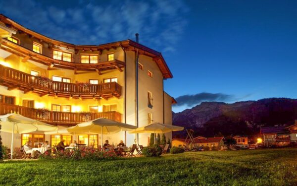 Salcbursko ve Vitalhotelu Saliter Hof **** s polopenzí, wellness se 3 druhy saun, fitness a lekcemi jógy