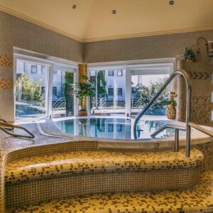 Zalakaros u lázní v Aqua Therm Hotelu *** s neomezeným wellness, snídaněmi, zapůjčením kol a minigolfem