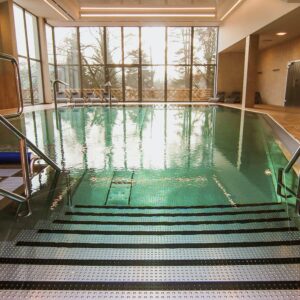 Karlovy Vary: Zámecký pobyt v Chateau Cihelny **** se snídaní či polopenzí, neomezeným wellness a masáží