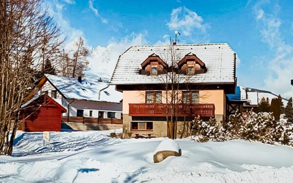Vysoké Tatry v blízkosti ski areálů ve Ville Domino se snídaní, hydromasážní vanou a slevou do wellness centra