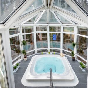 Maďarsko u termálů: Panoráma Hotel Noszvaj *** s wellness s panoramatickou vířivkou i saunami + polopenze