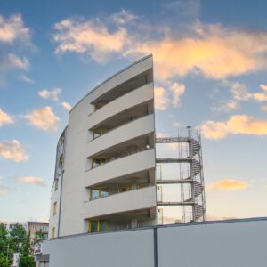 Liberec (nejen) pro sportovce v blízkosti ski areálu: Hotel Arena *** s širokým sportovním vyžitím a snídaněmi