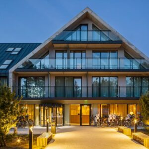 Baltské moře jen pár kroků od pláže a jezera: Saltic Hotel Resort & Spa Łeba s polopenzí a neomezeným wellness