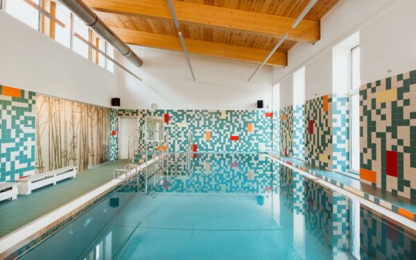 Františkovy Lázně: Spa & Kur Hotel Praha *** s polopenzí, neomezeným wellness a až 12 procedurami + oplatky