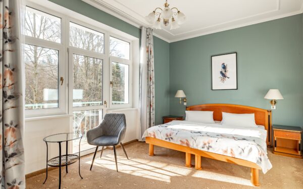 Mariánské Lázně pár kroků od centra ve Spa Hotelu Silva **** s polopenzí a privátním vstupem do saun každý den
