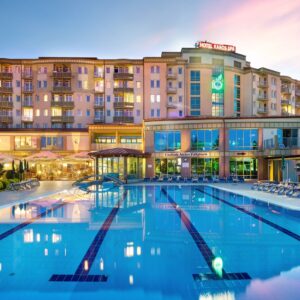 Zalakaros: Hotel Karos Spa **** s termálním wellness se 6 bazény, polopenzí a dětským klubem s animacemi