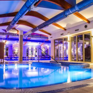 Hévíz a Balaton: Kolping Hotel Spa & Family Resort **** s polopenzí, rodinnými lázněmi a vyžitím pro děti