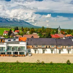 Vysoké Tatry v Penzionu Čerešňový sad se snídaněmi a wellness + zapůjčení sportovního vybavení a bohaté slevy