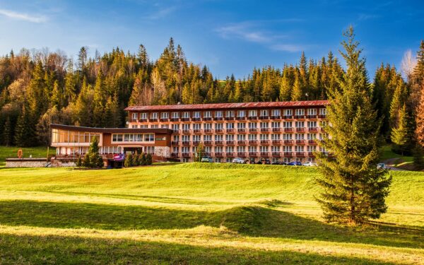 Belianské Tatry v Hotelu Magura s polopenzí, fitness a dětským světem + sportovní vyžití a sleva na wellness