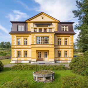 Vysočina blízko Třebíče a památek UNESCO na Zámečku Waldsteinovo Zátiší s polopenzí a skvělým vyžitím + sekt