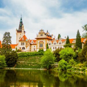 Pension Coloseum u Průhonického zámku a nedaleko Prahy se snídaní + sleva na vstup do Aquapalace Čestlice