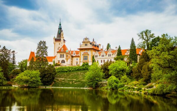 Pension Coloseum u Průhonického zámku a nedaleko Prahy se snídaní + sleva na vstup do Aquapalace Čestlice