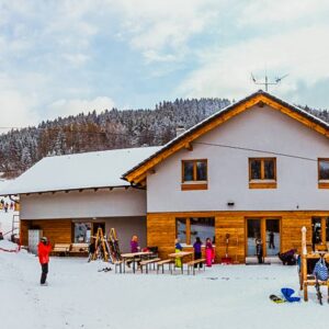 Beskydy přímo v lyžařském areálu: Pobyt v horské Chatě pod Lysou se snídaní + bazén a vyžití
