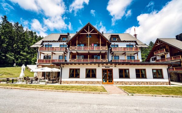 Slovinsko ve Wellness & Spa Hotelu Bolfenk **** s polopenzí, neomezeným vstupem do bazénu a saunami + drink