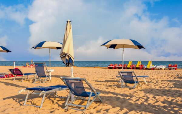 Italské Bibione blízko termálních lázní a jen 260 m od pláže v Residenza Acapulco + venkovní bazén neomezeně