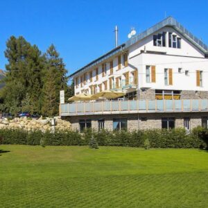 Vysoké Tatry pod Lomnickým štítem: Apartmány Belveder se snídaní/polopenzí, wellness a pivní degustací + sleva