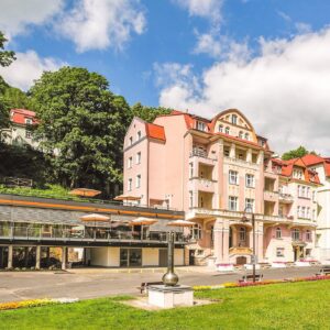 Lázně Jáchymov: Hotel Astoria *** s polopenzí a vstupem do lázeňského centra (bazény, vířivka, solná jeskyně)