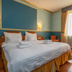 Stylový pobyt v centru Prahy u památek: Hotel Kinsky Fountain **** se snídaněmi formou bufetu + WiFi zdarma
