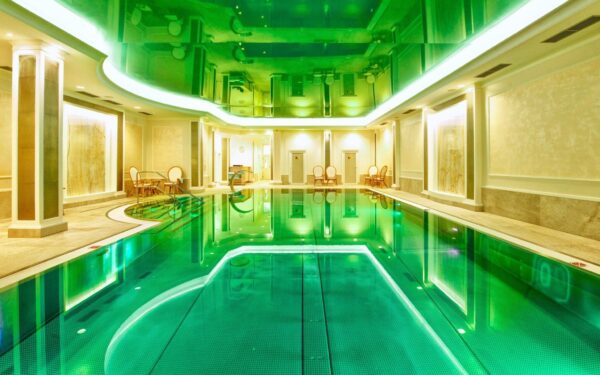 Karlovy Vary: Parkhotel Richmond **** s polopenzí, bazénovým i wellness centrem + denně procedura a vyžití