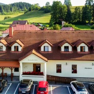 Orava blízko národního parku: Pobyt v Penzionu Zemianska kúria se snídaní/polopenzí a vstupem do aquaparku