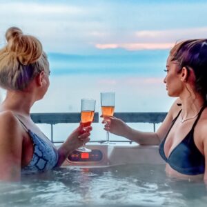 Siófok přímo u Balatonu: 4* Hotel Royal Mediterrán s polopenzí a wellness + sportovní vyžití a sleva na masáž