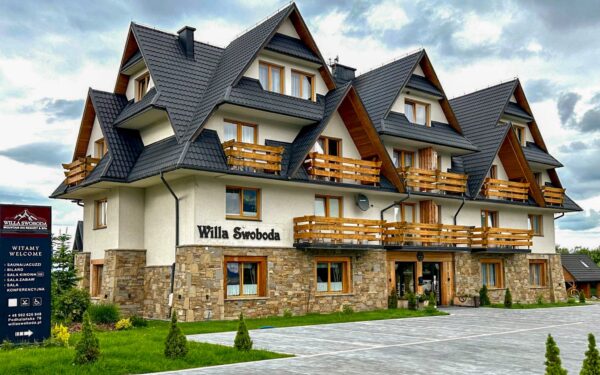Polské Tatry: Zakopané ve Wille Svoboda se snídaní a venkovním SPA domkem (2 vířivky, 2 sauny) neomezeně