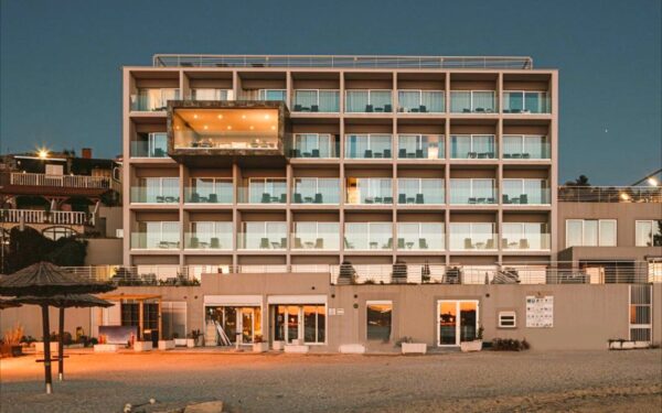 Chorvatsko přímo u pláže: Podstrana v Hotelu Split **** se snídaní nebo polopenzí + venkovní bazén a wellness