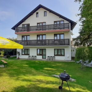 Mariánské Lázně blízko centra: Relaxační pobyt v B&B Hotelu Volčík s kontinentální snídaní + masáž zad a šíje