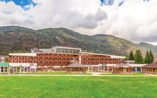 Slovinsko u Triglavského NP v Hotelu Ramada Resort **** se snídaněmi, vstupem do bazénů a různými slevami