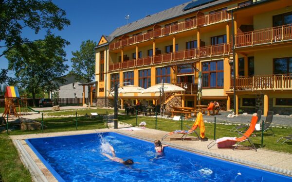 Vysoké Tatry pod Gerlachovským štítem: Hotel Avalanche *** s privátním wellness, polopenzí + sleva na aquapark