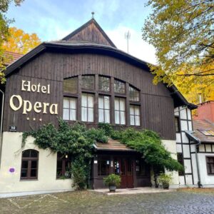 Pobřeží Baltského moře: Sopoty v Hotelu Opera *** se snídaněmi, 2 saunami a kulečníkem + dětská herna a hřiště