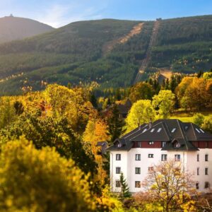 Polské Krkonoše v Penzionu Karkonoski SPA *** se snídaní či polopenzí, wellness, bazénem a vyžitím pro děti