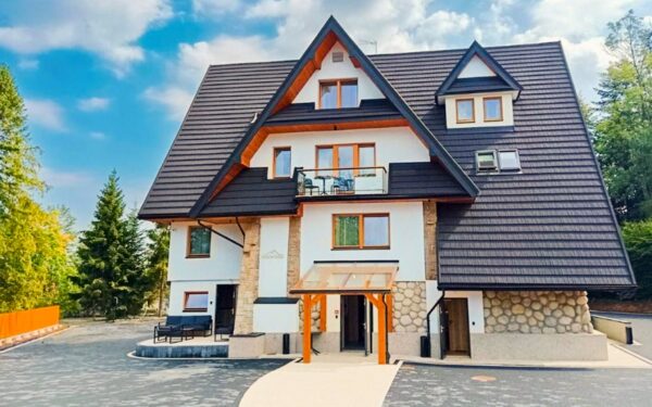 Polsko u Tatranského NP: Pobyt ve Szlakami 5 Dolin Zakopane se snídaní nebo polopenzí + sauna neomezeně