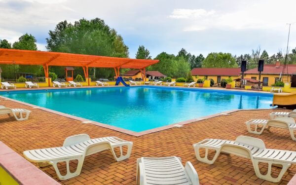 Maďarsko: Ligetalja Termál Hotel *** s polopenzí a neomezeným vstupem do termálních lázní a wellness + hřiště