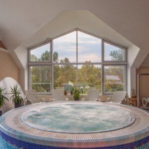 Pobyt 450 m od Balatonu: Kristály Hotel Keszthely **** s polopenzí + neomezené wellness a slevy na procedury
