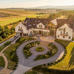Polsko: CHKO Orlích hnízd v Hotelu Fajkier Wellness & SPA *** se snídaní nebo polopenzí a wellness + vyžití