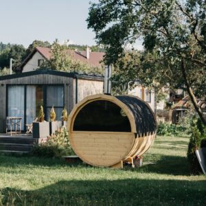Liptov: Nevšední pobyt v Bungalov & Tinyhouse na liptovskom vidieku se snídaněmi, saunou a bazénem + hřiště