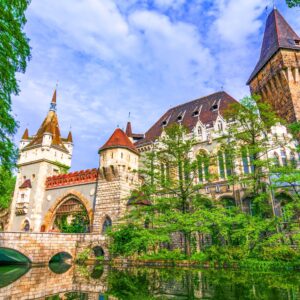 Pobyt v centru Budapešti u Zoo a hradu Vajdahunyad v Hotelu Benczúr *** se snídaněmi + dítě do 12 let zdarma