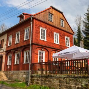 NP České Švýcarsko v Penzionu Kyjovská terasa se snídaní/polopenzí, relaxací ve skandinávské kádi + kulečník