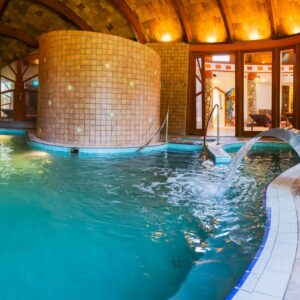 Bük: Relax ve 4* Hotelu Piroska s polopenzí, neomezeným wellness a masáží + vstup do termálních lázní Bükfürdo