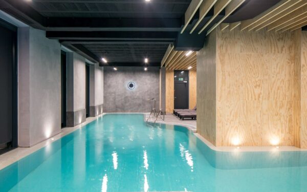 Baltské moře: Přímořské letovisko blízko promenády v Blu Apartments s polopenzí a wellness s krytým bazénem