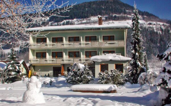 Korutany blízko skiareálu Bad Kleinkirchheim: Hotel Klamberghof *** s polopenzí a vstupem do několika wellness