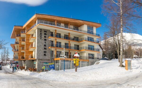 Vysoké Tatry: Hrebienok Resort ve Starém Smokovci u lanovky se snídaní + vstup do wellness a různorodé slevy